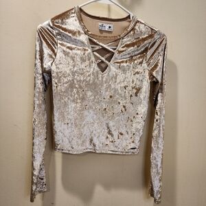 HOLLISTER Velour nude long Sleeves Crop Top Size XS